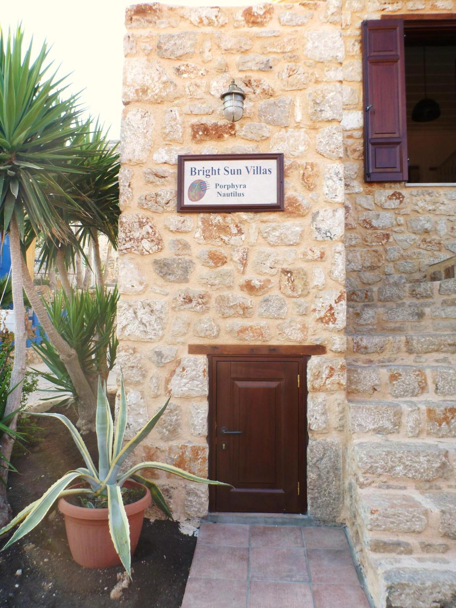 Bright Sun Villas Chalki Town Eksteriør billede